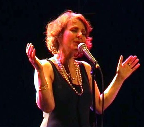 Léa Mimoun à l’Espace Icare, Issy-les-Moulineaux (Février 2008)